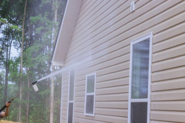 House Washing in Modesto