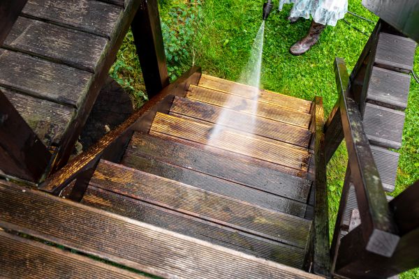 Wood Power Washing in Modesto